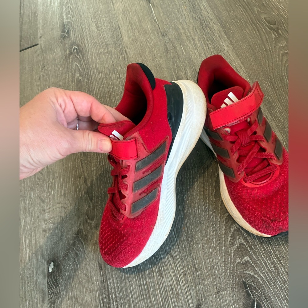 Boys shoes